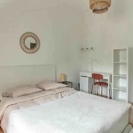 Le Duplex شقة *